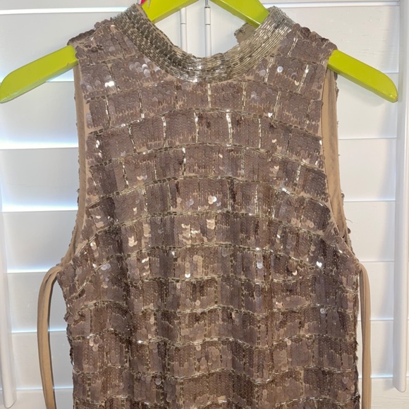 SOLD- MAC DUGGAL Sequined High Neck Sleeveless Column Gown In Taupe Size 6 NWT - Picture 3 of 9